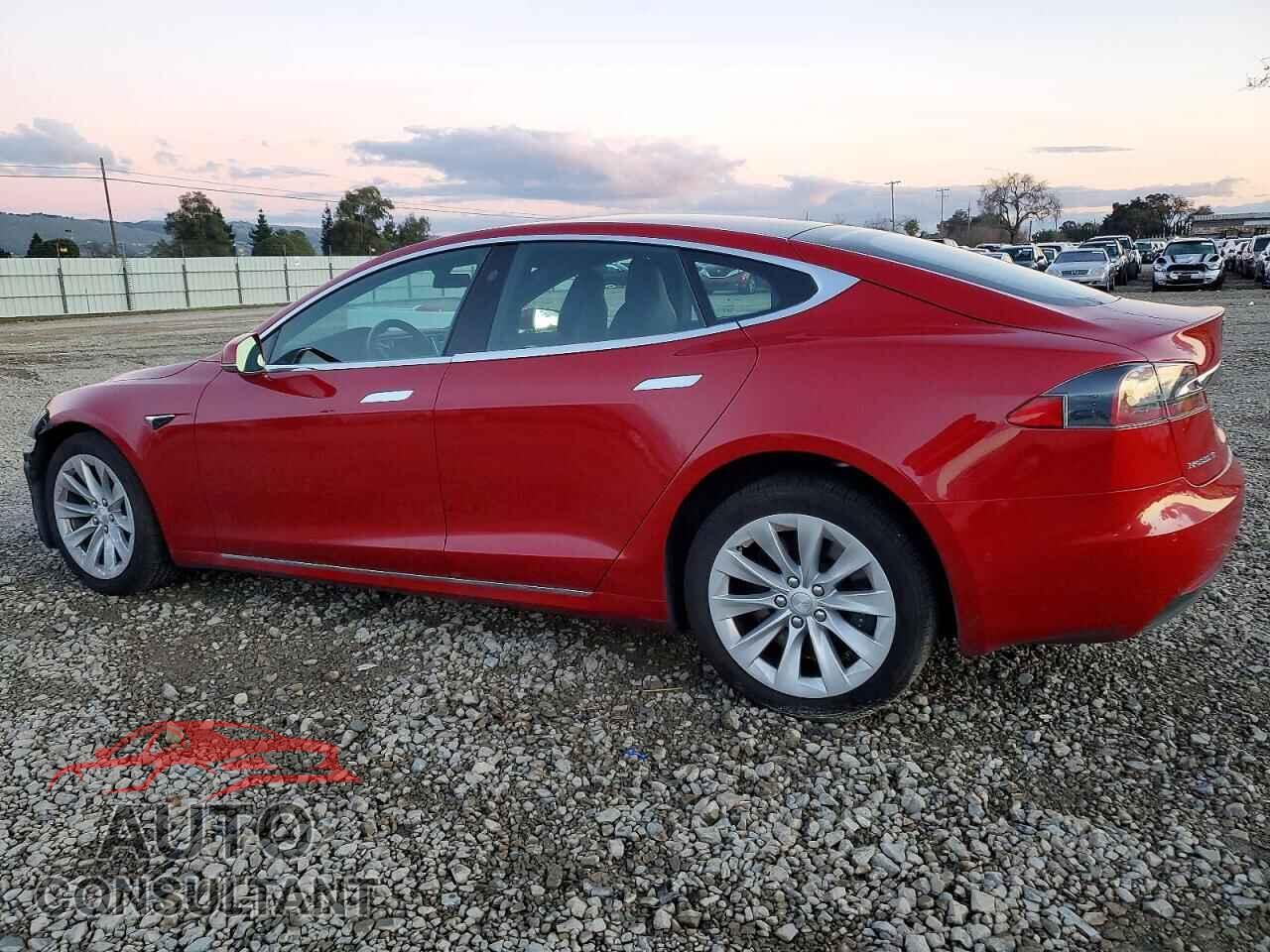 TESLA MODEL S 2017 - 5YJSA1E28HF215032