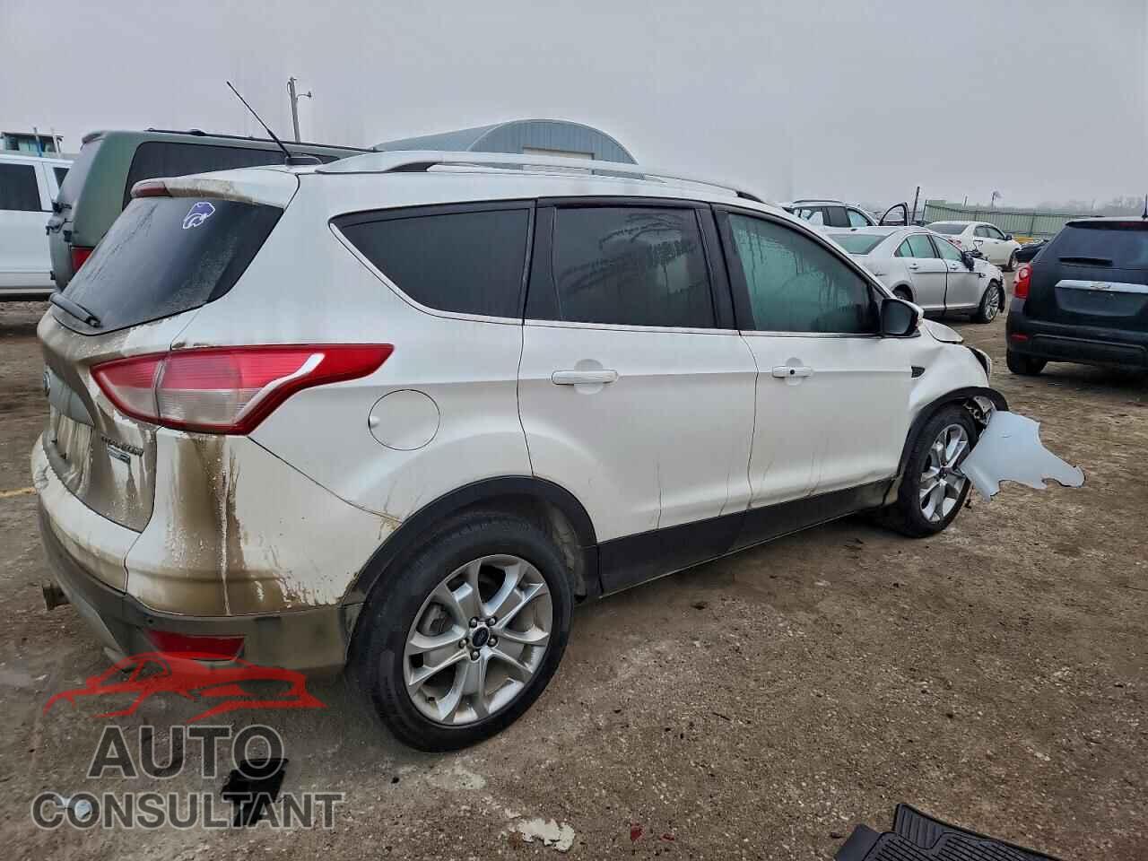 FORD ESCAPE 2015 - 1FMCU9J91FUC25396
