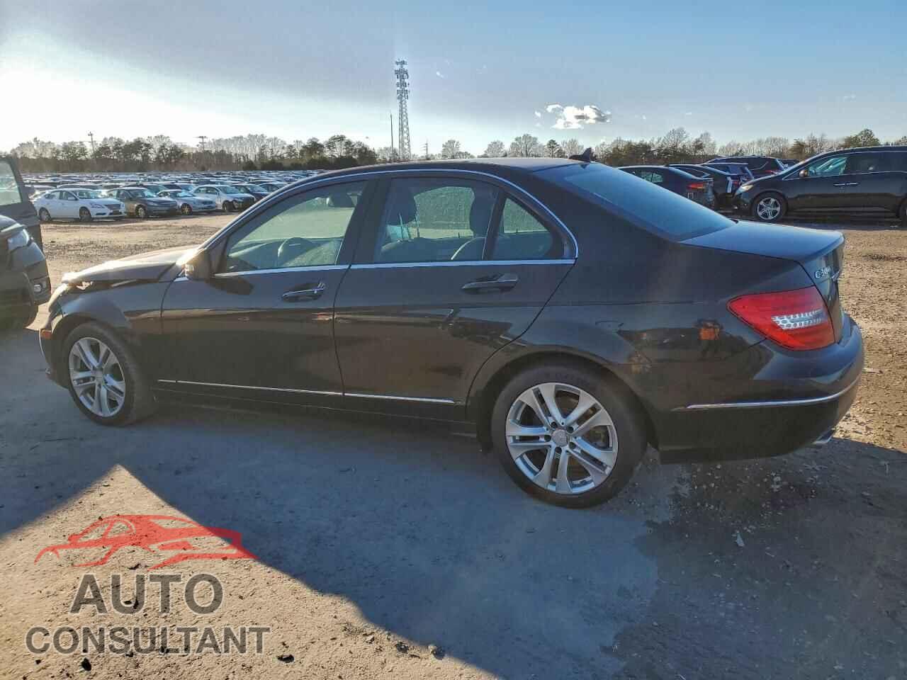 MERCEDES-BENZ C-CLASS 2013 - WDDGF8AB2DA874481
