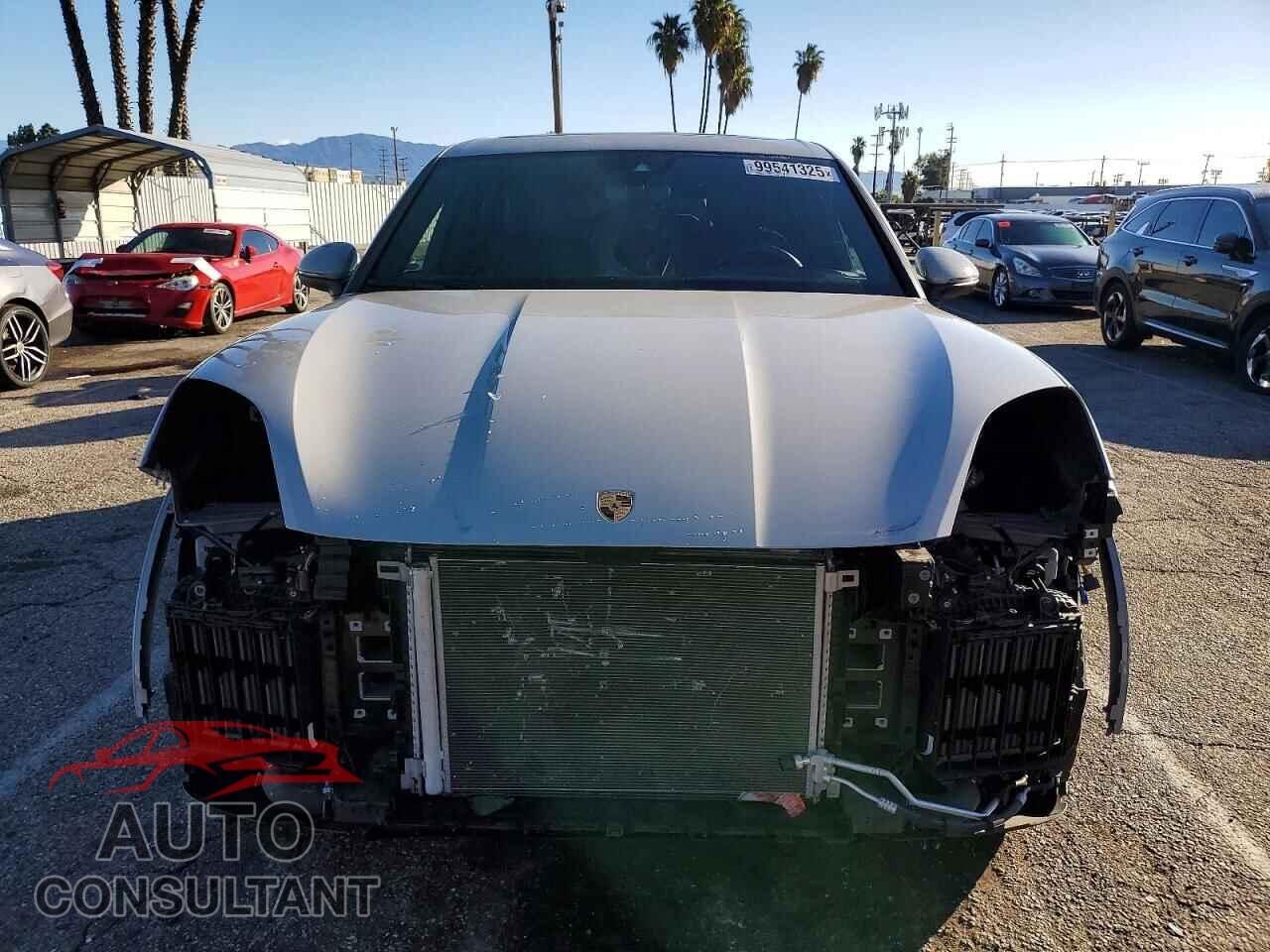 PORSCHE CAYENNE 2024 - WP1AA2AY1RDA07979