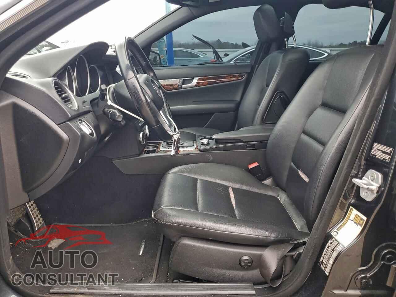 MERCEDES-BENZ C-CLASS 2012 - WDDGF8BB7CF909516