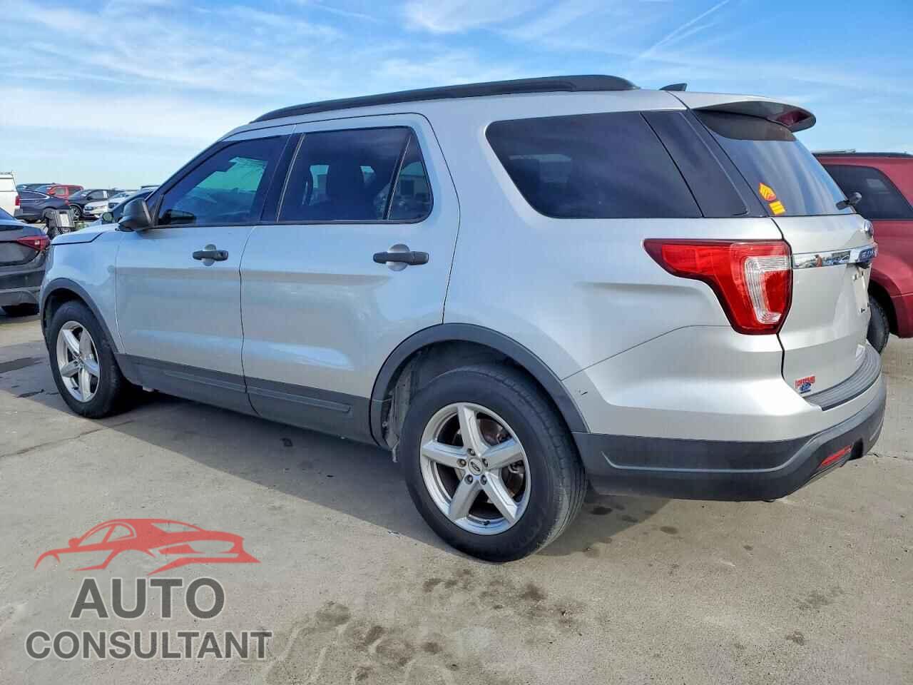FORD EXPLORER 2018 - 1FM5K7B80JGC53867