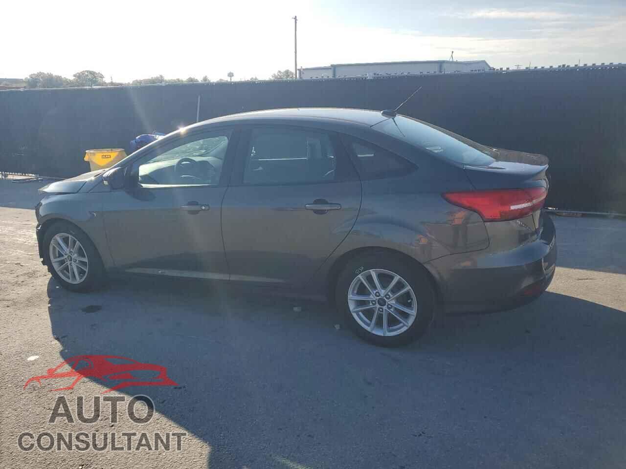 FORD FOCUS 2017 - 1FADP3F26HL280367