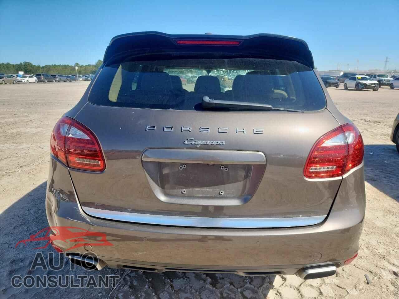 PORSCHE CAYENNE 2011 - WP1AA2A21BLA04670