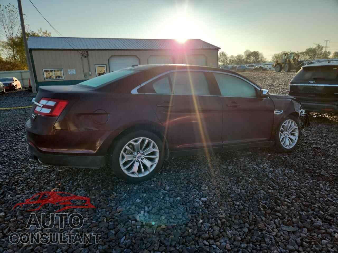 FORD TAURUS 2018 - 1FAHP2F86JG126191