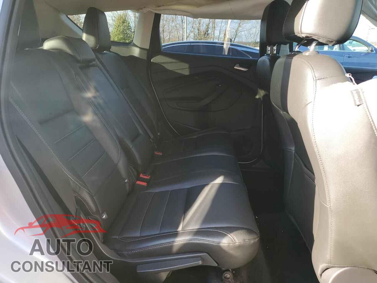 FORD ESCAPE 2016 - 1FMCU9J99GUA50719