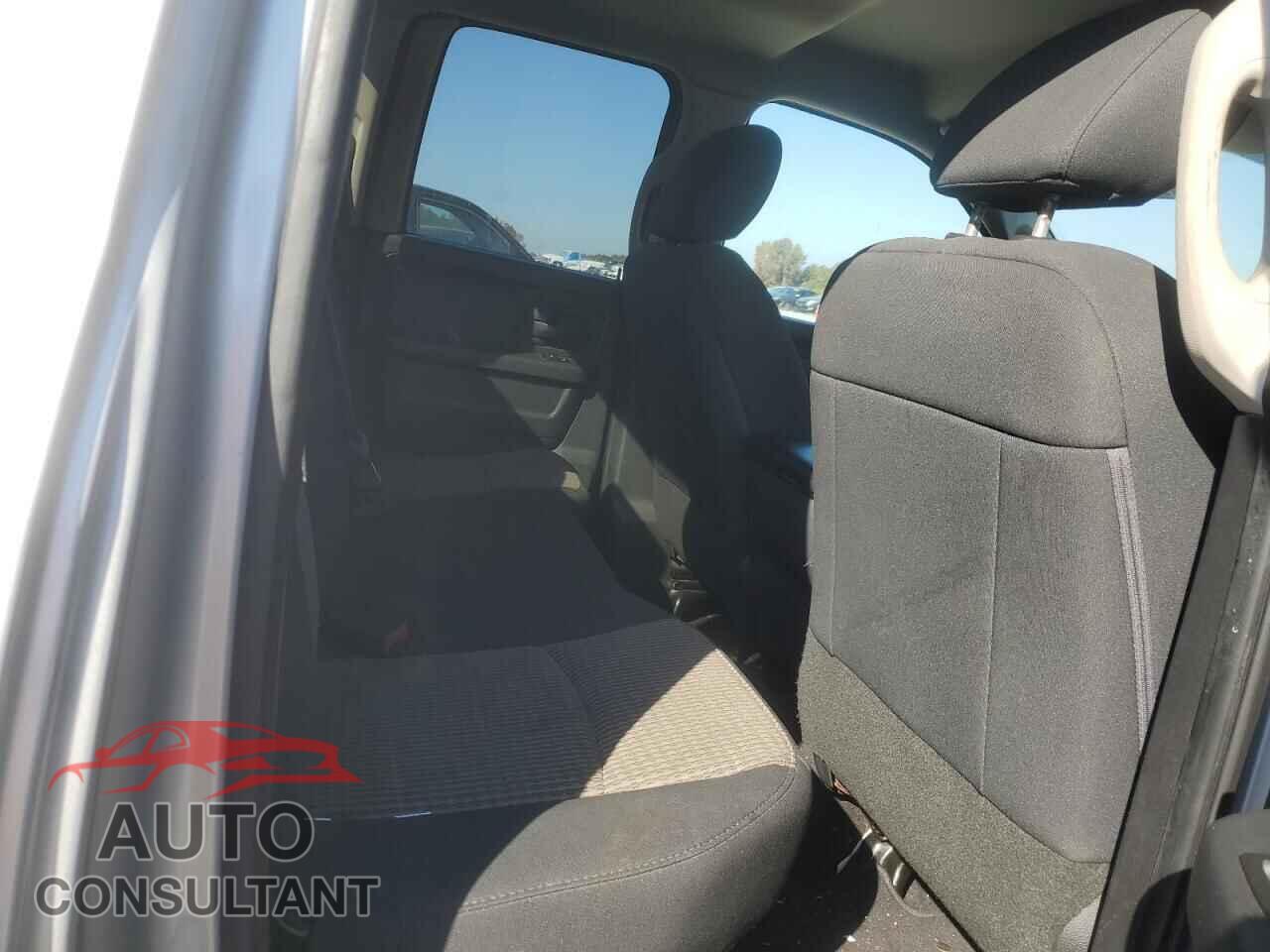 DODGE RAM 1500 2012 - 1C6RD7FT1CS342417