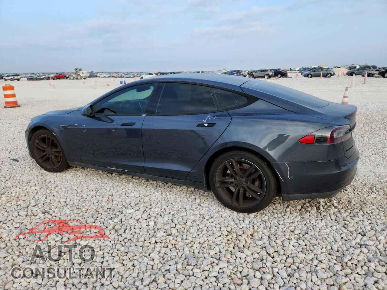 TESLA MODEL S 2015 - 5YJSA1E20FF120283