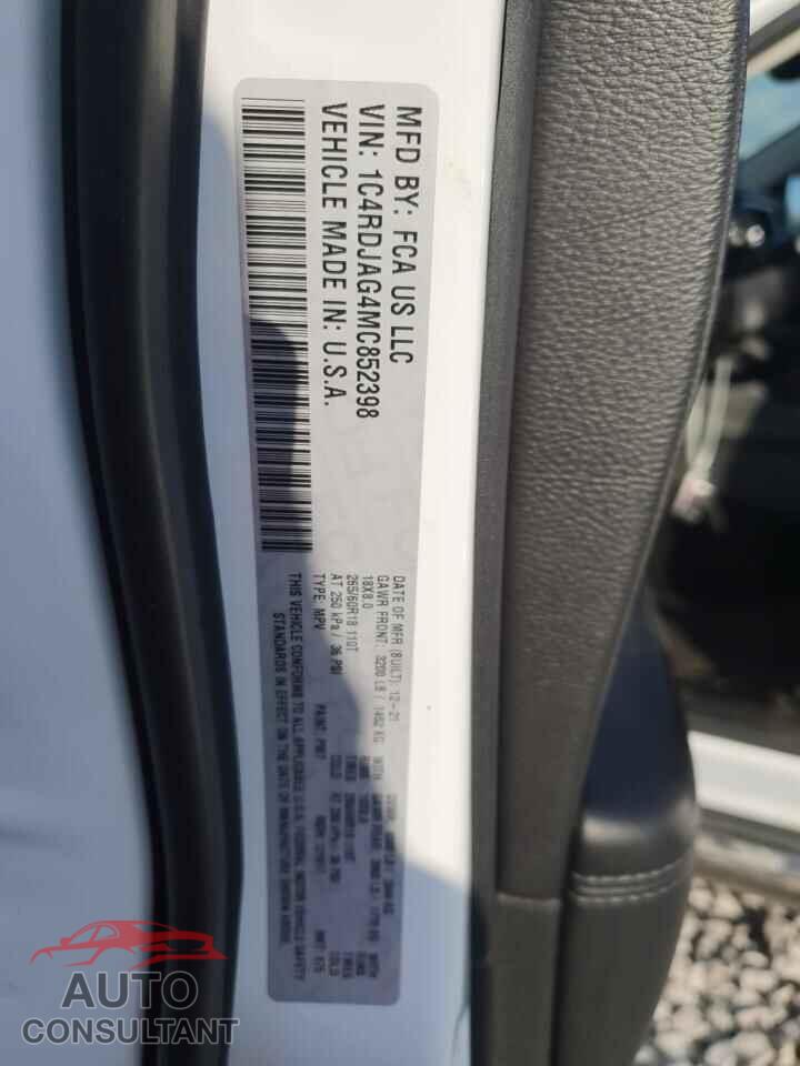 DODGE DURANGO 2021 - 1C4RDJAG4MC852398