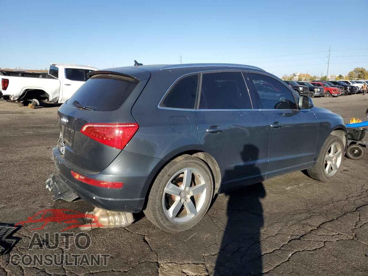 AUDI Q5 2011 - WA1LFAFP2BA081063
