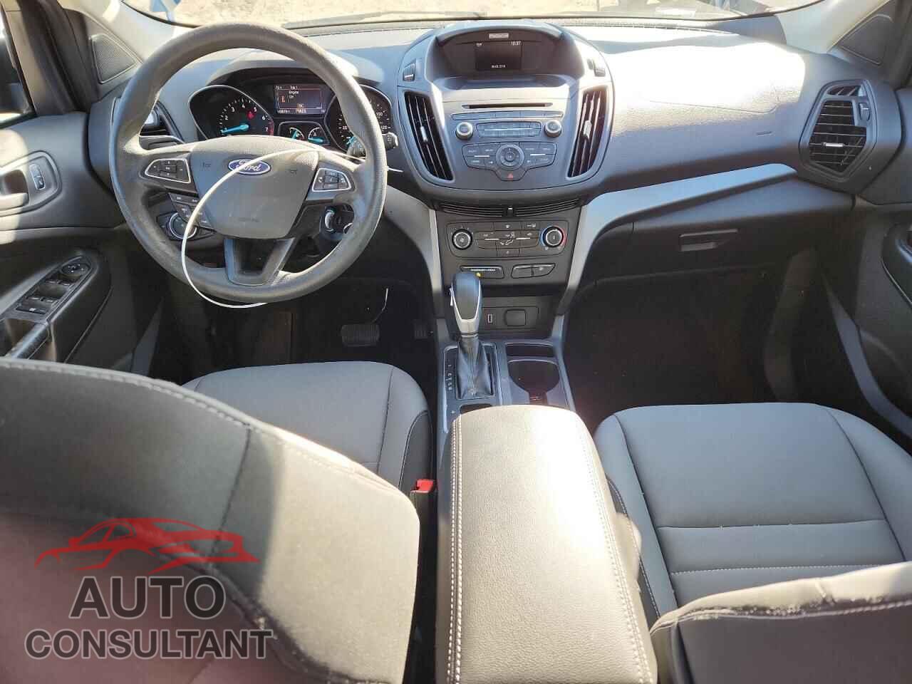 FORD ESCAPE 2017 - 1FMCU0F73HUD33959