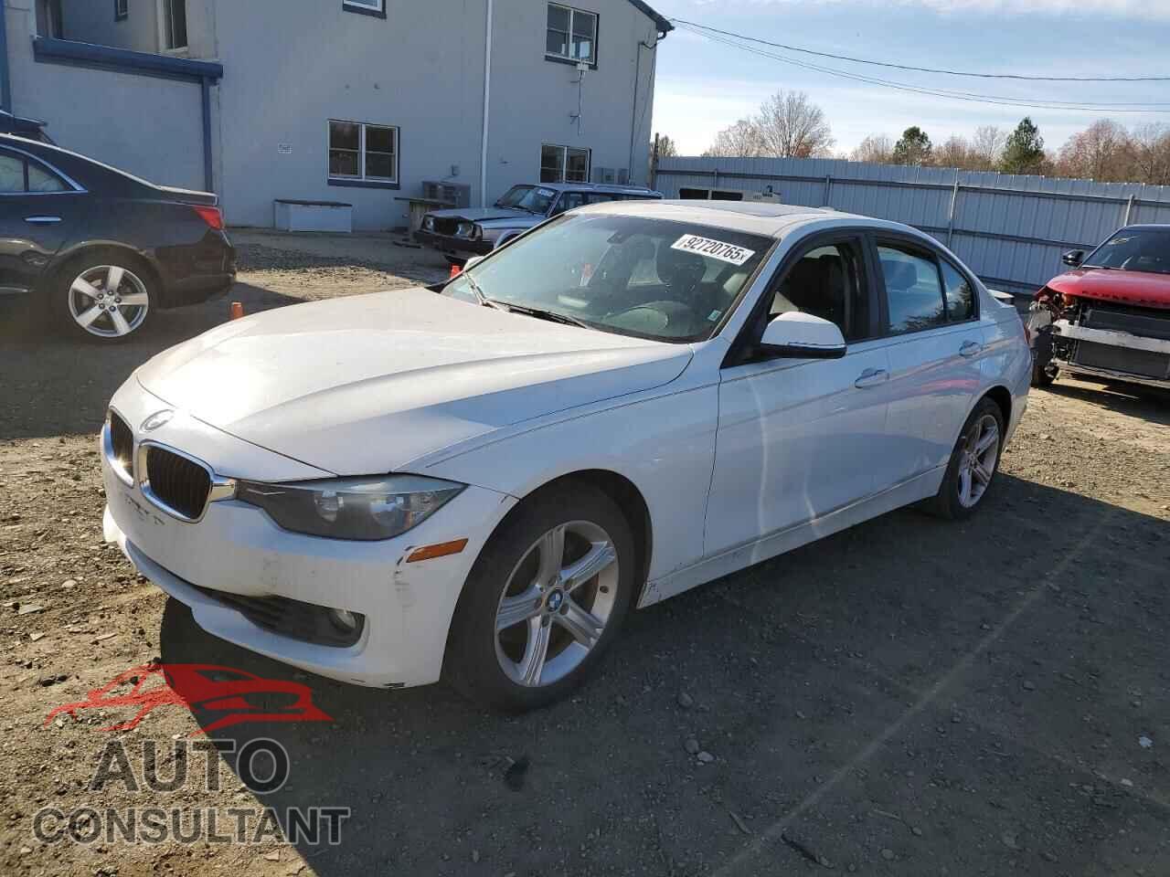 BMW 3 SERIES 2013 - WBA3B5C59DF594423
