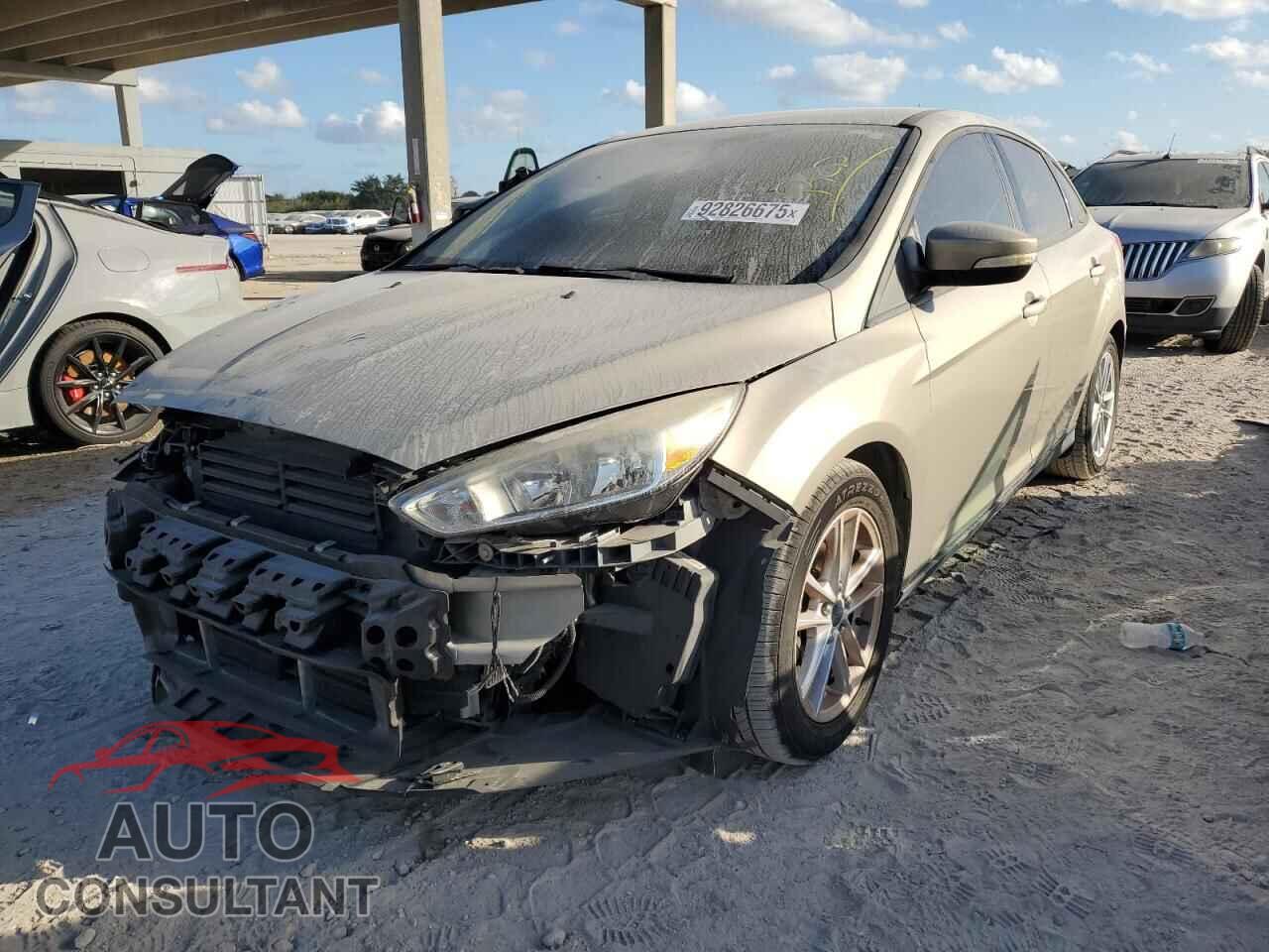FORD FOCUS 2015 - 1FADP3F21FL239240