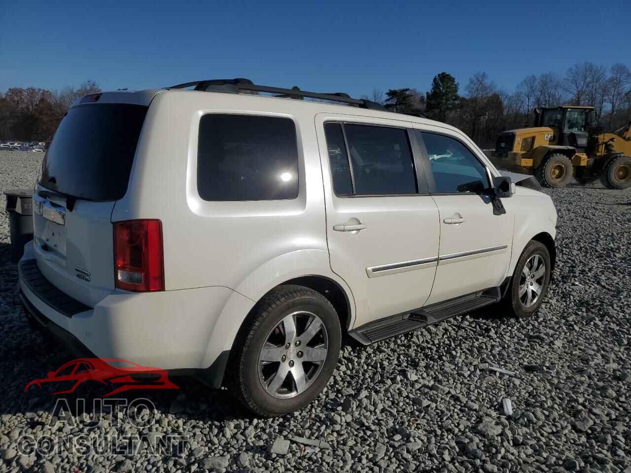 HONDA PILOT 2015 - 5FNYF4H93FB038005