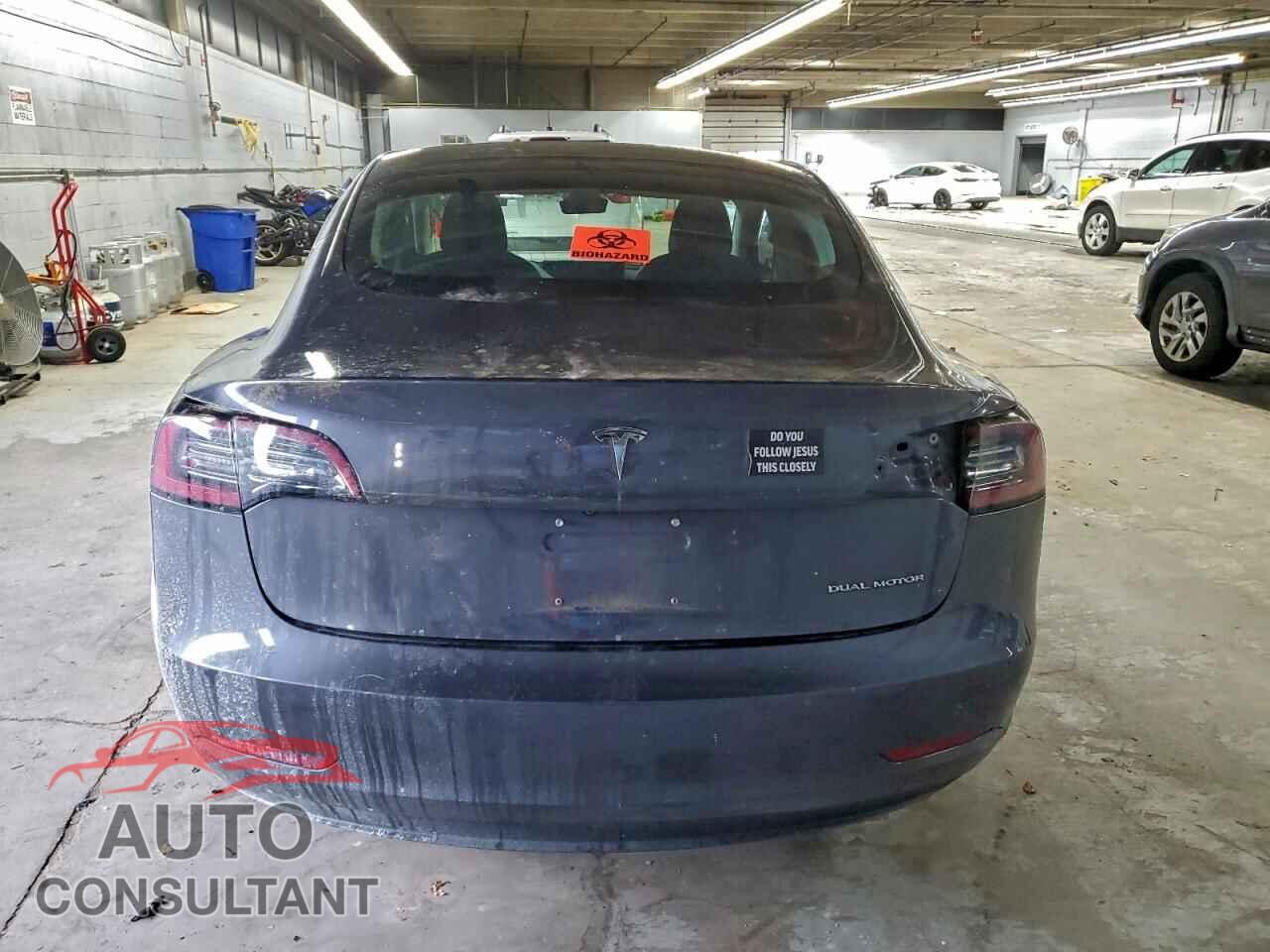 TESLA MODEL 3 2018 - 5YJ3E1EB3JF084834