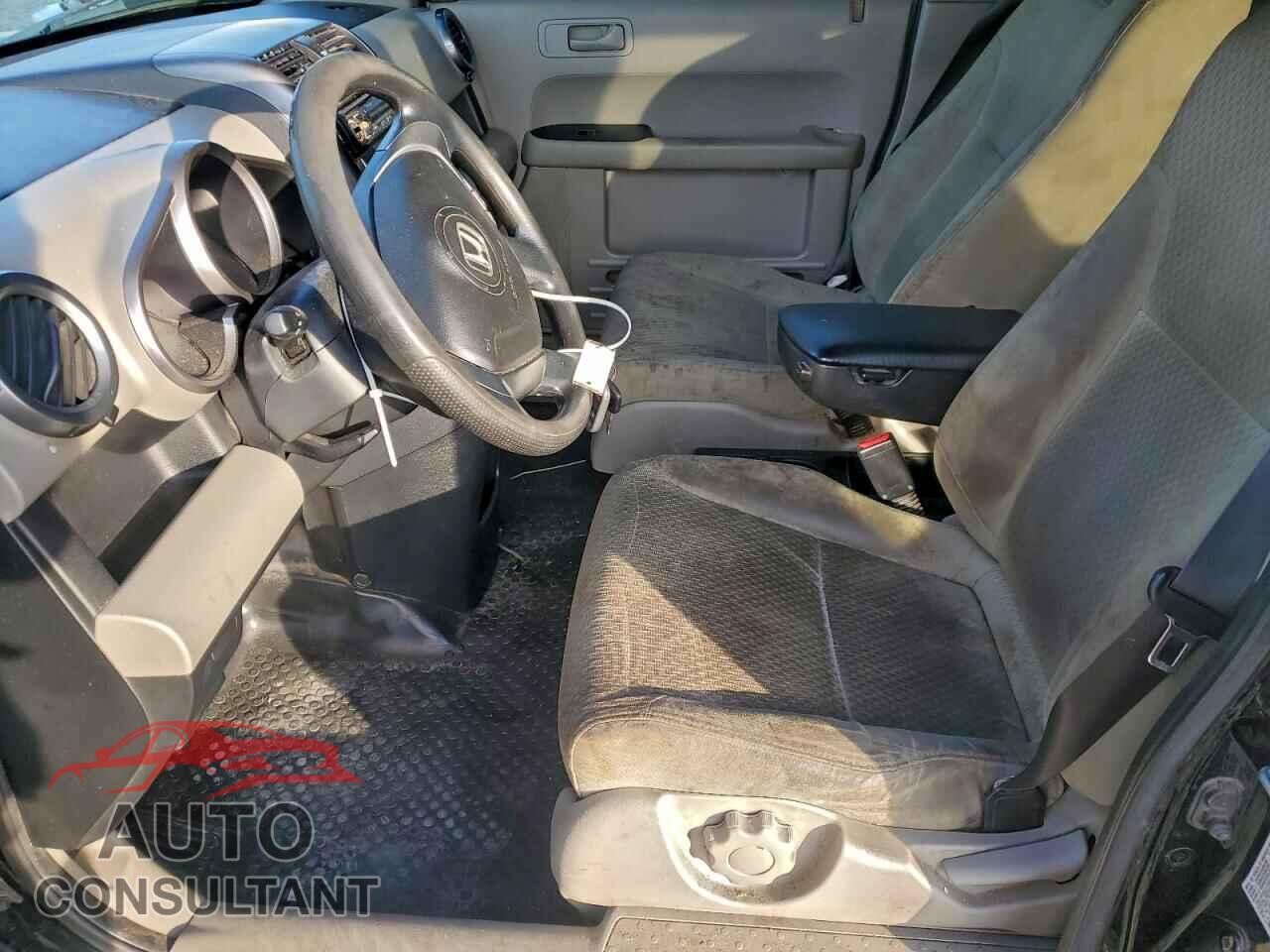 HONDA ELEMENT 2011 - 5J6YH2H36BL004720