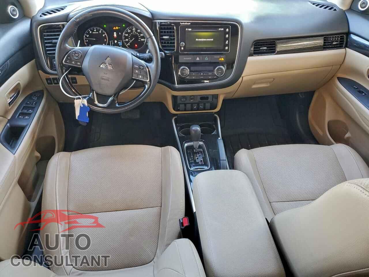 MITSUBISHI OUTLANDER 2017 - JA4AD3A39HZ062971