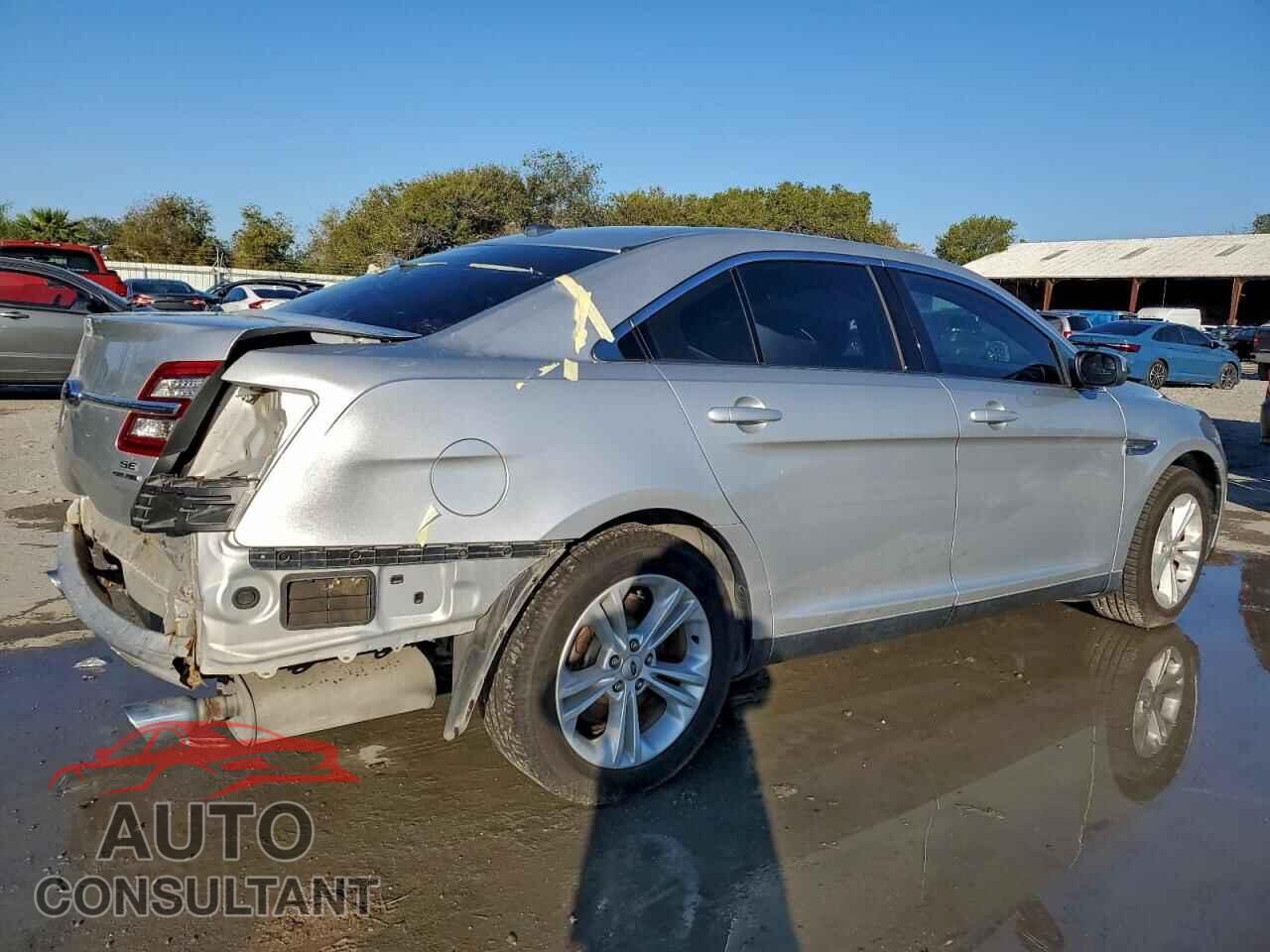 FORD TAURUS 2015 - 1FAHP2E83FG199561