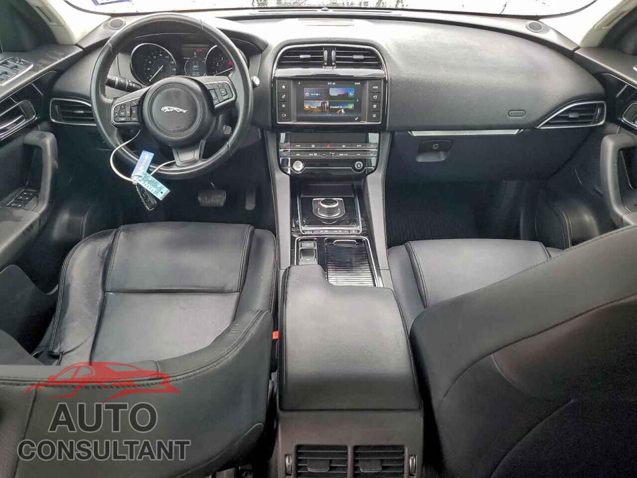 JAGUAR F-PACE 2018 - SADCJ2FX8JA294385