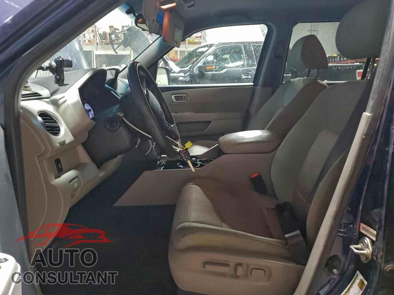 HONDA PILOT 2015 - 5FNYF4H46FB016858