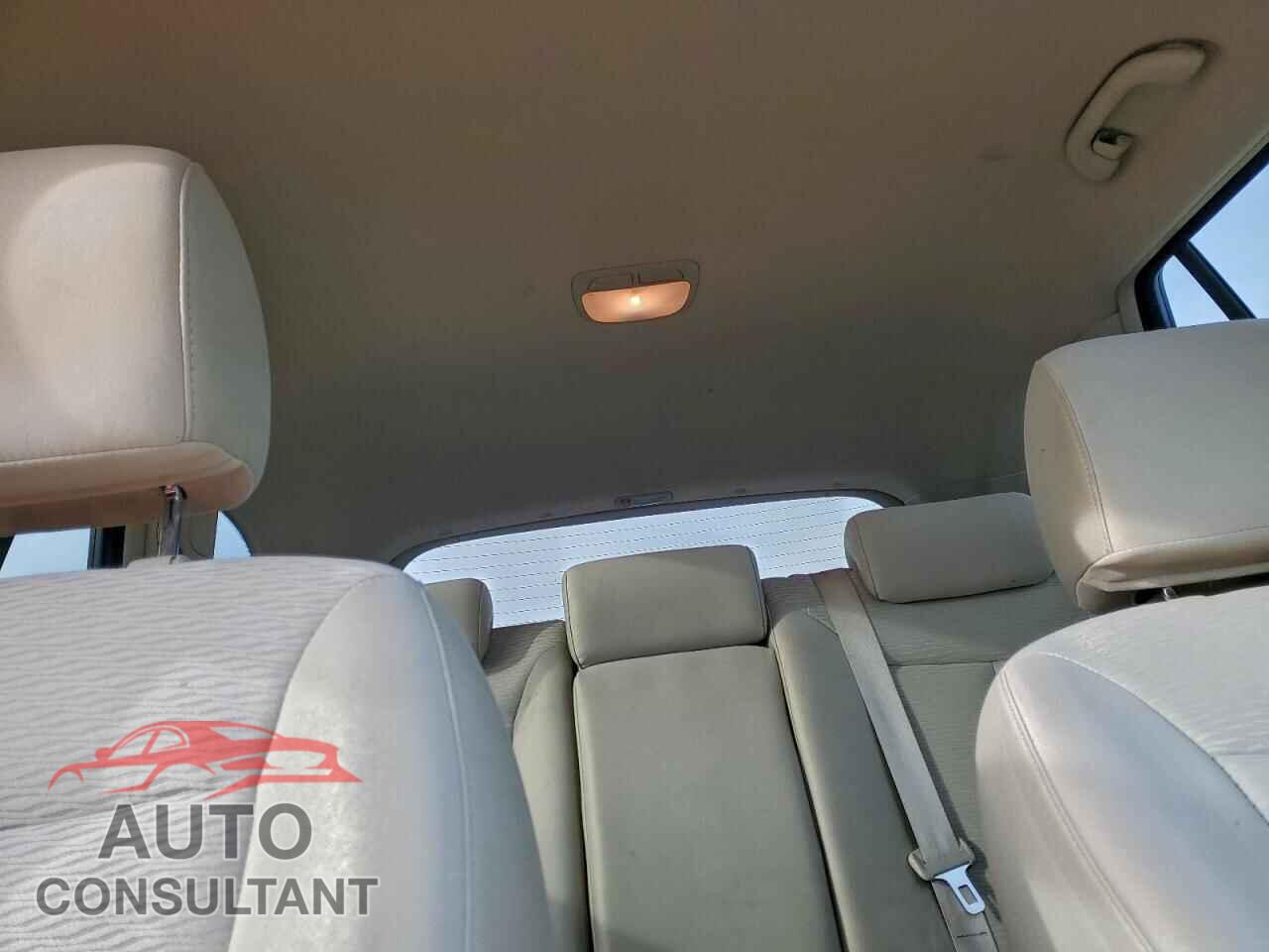 HYUNDAI SANTA FE 2009 - 5NMSG13D59H326141