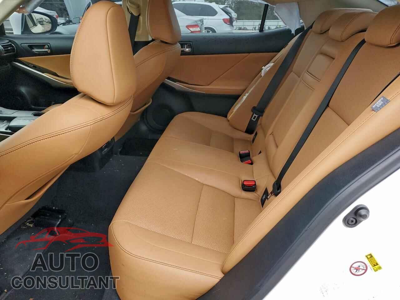 LEXUS IS 2015 - JTHCF1D22F5029541