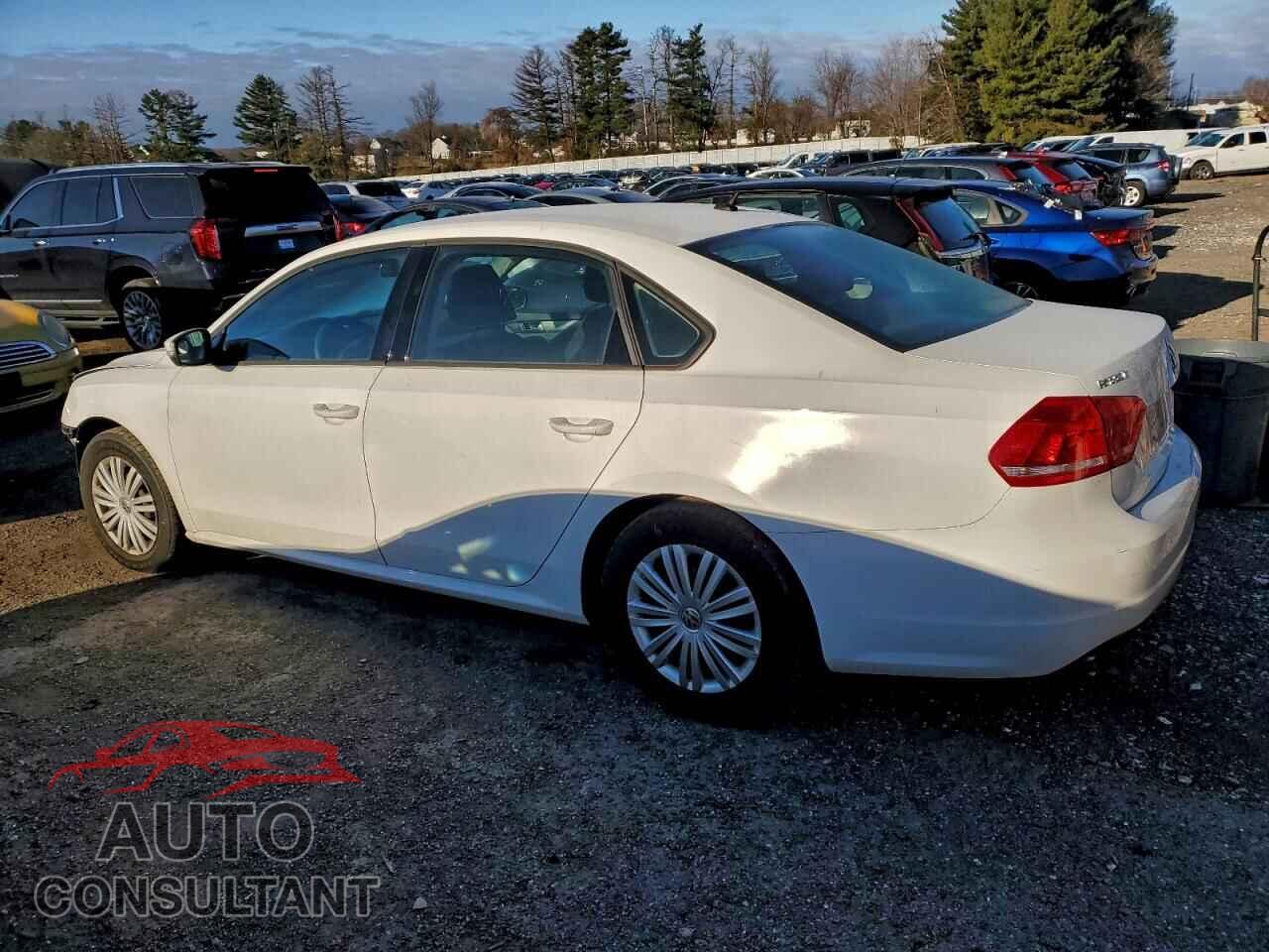 VOLKSWAGEN PASSAT 2015 - 1VWAT7A36FC096847