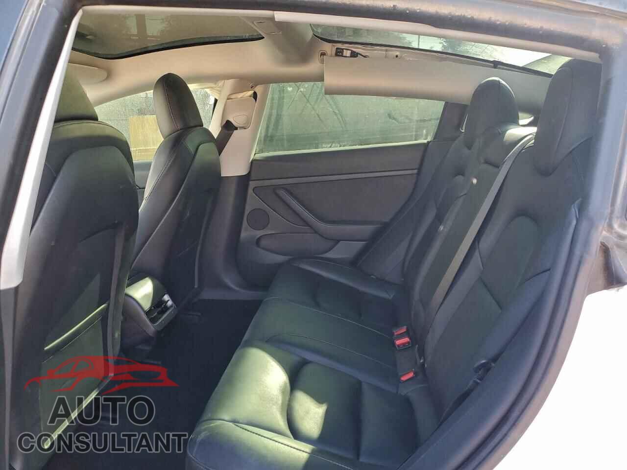 TESLA MODEL 3 2022 - 5YJ3E1EA2NF333718