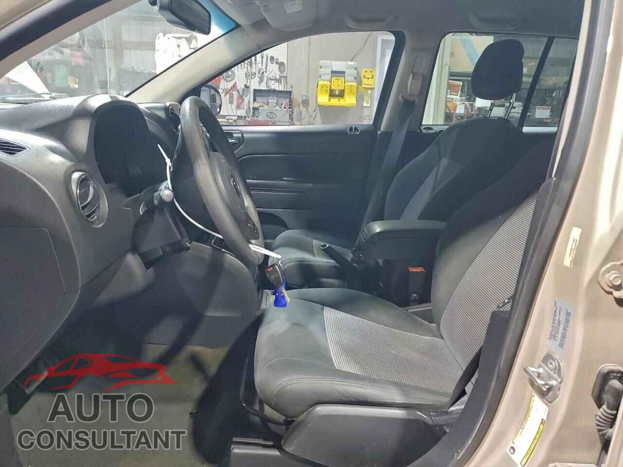 JEEP COMPASS 2017 - 1C4NJDBB4HD129971