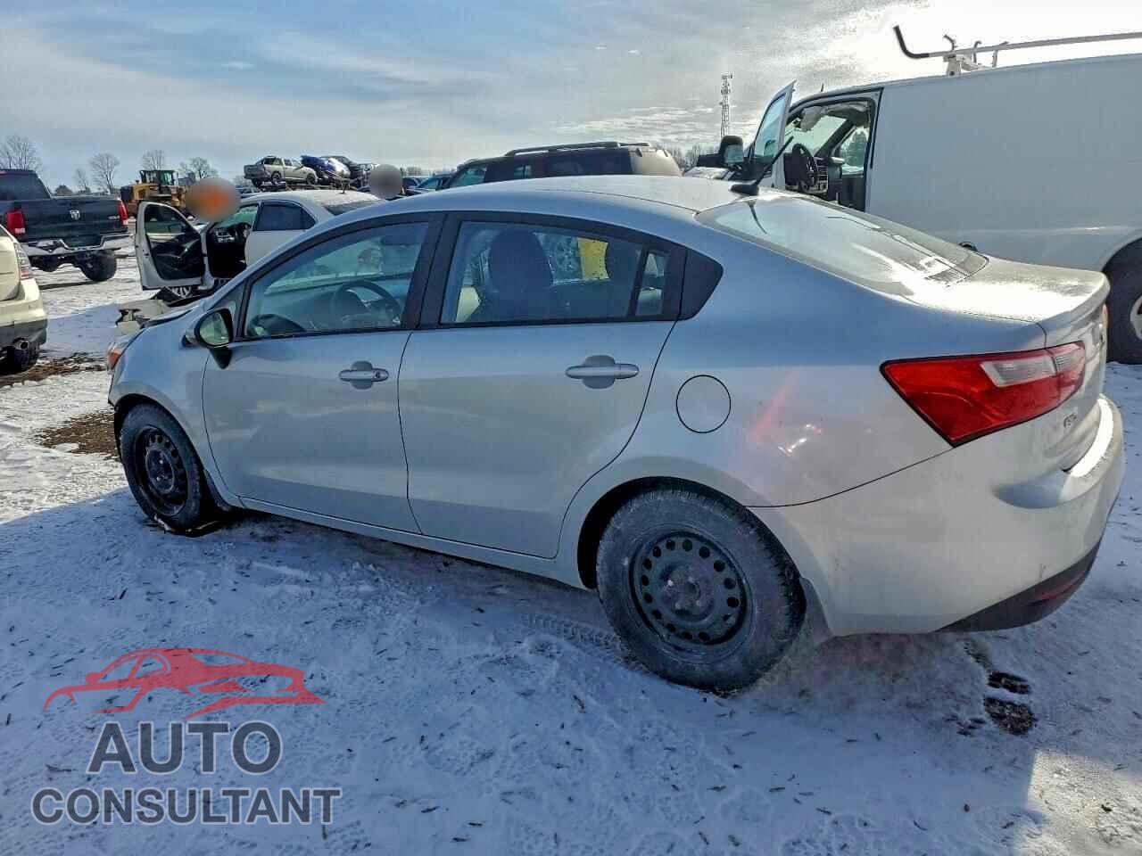 KIA RIO 2014 - KNADM4A3XE6380441