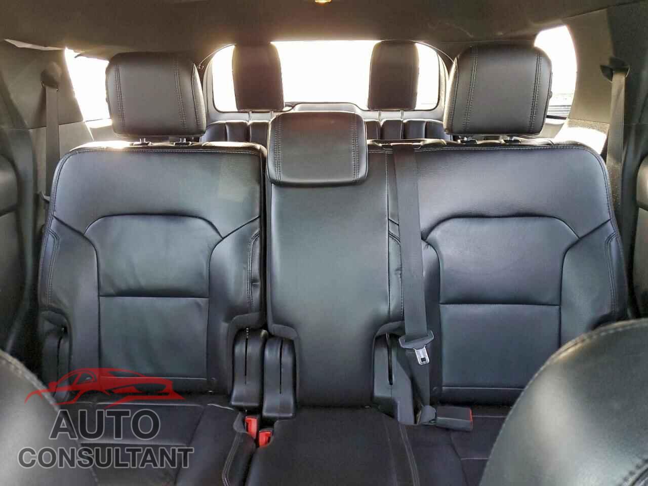 FORD EXPLORER 2018 - 1FM5K7D85JGB56743