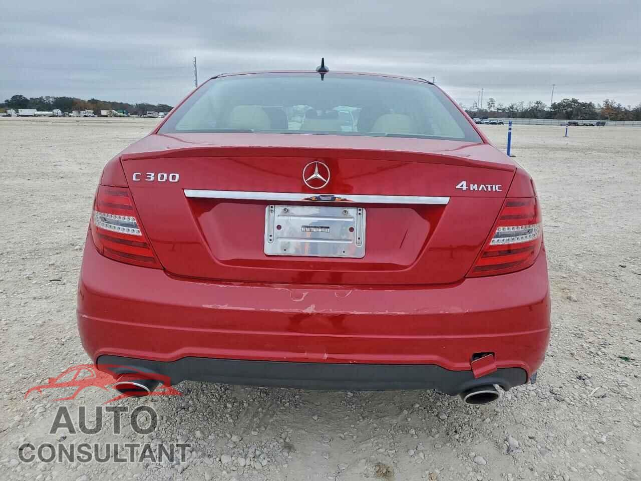 MERCEDES-BENZ C-CLASS 2013 - WDDGF8AB2DR293709