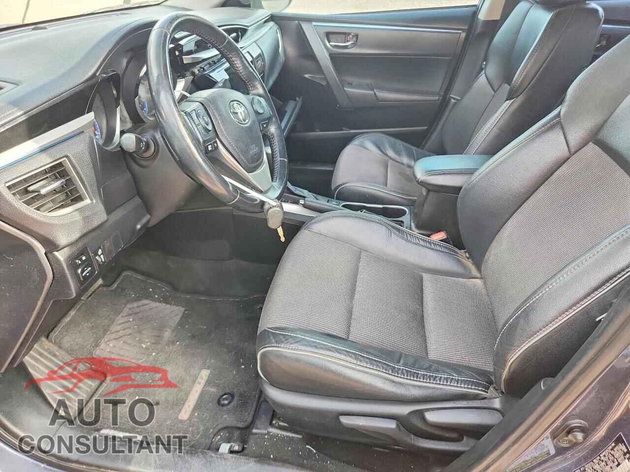 TOYOTA COROLLA 2015 - 5YFBURHE4FP363885