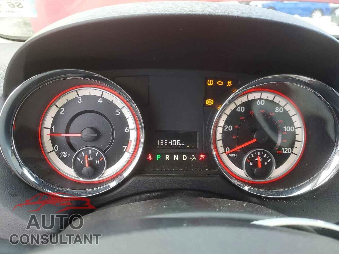 DODGE CARAVAN 2011 - 2D4RN3DG4BR624008