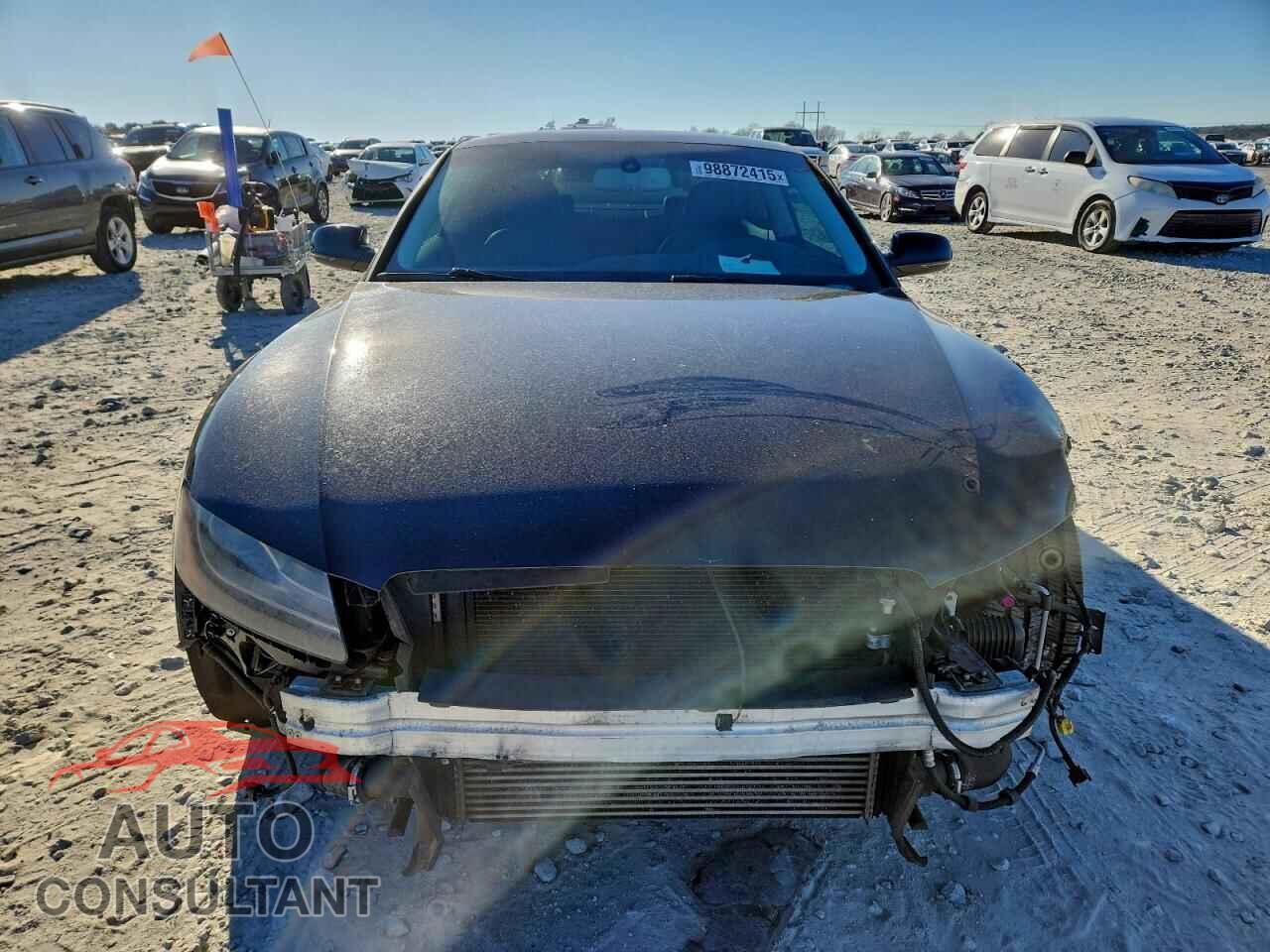 AUDI A5 2012 - WAUVFAFR7CA005823