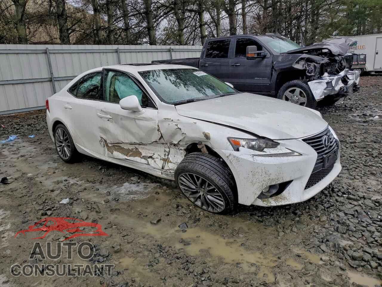 LEXUS IS 2015 - JTHCF1D21F5019129