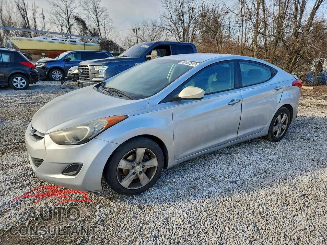 HYUNDAI ELANTRA 2011 - KMHDH4AE2BU148900