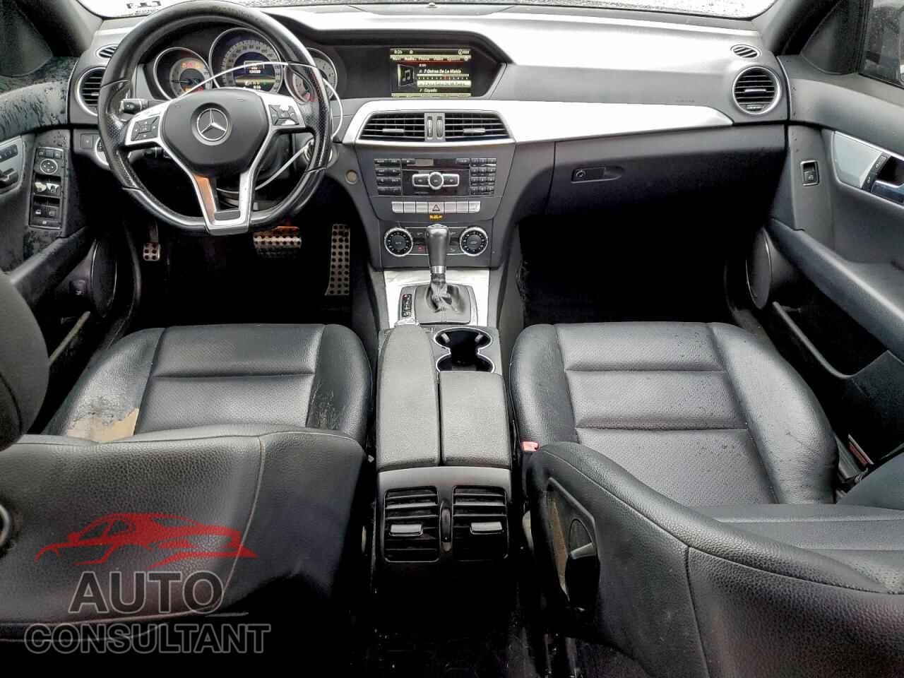 MERCEDES-BENZ C-CLASS 2013 - WDDGF4HB1DA786357