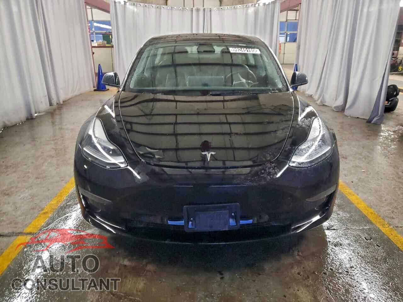 TESLA MODEL 3 2022 - 5YJ3E1EA2NF289221