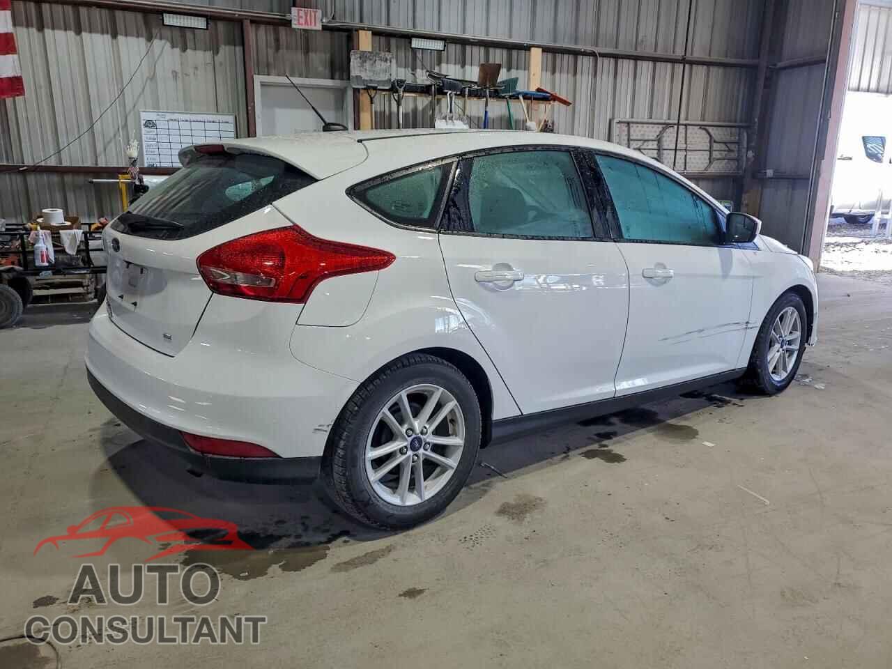 FORD FOCUS 2018 - 1FADP3K2XJL259923