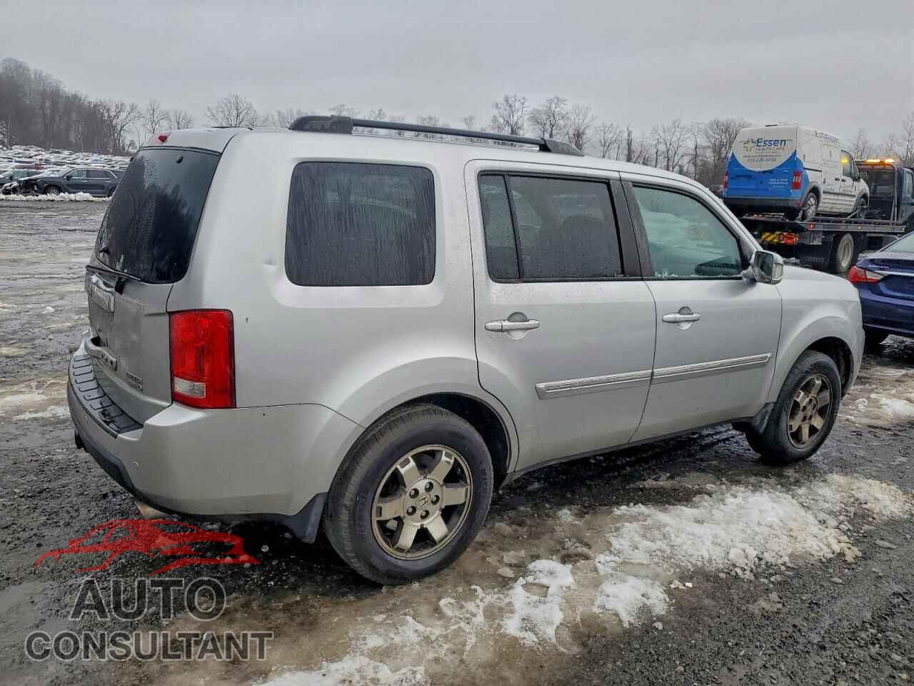 HONDA PILOT 2011 - 5FNYF4H90BB002282