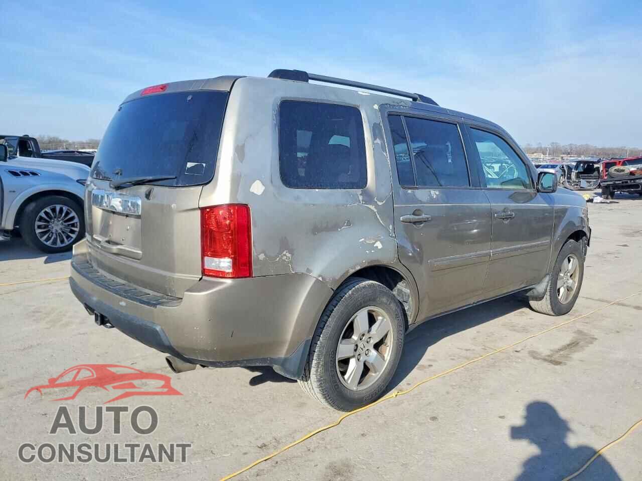 HONDA PILOT 2011 - 5FNYF3H57BB036601