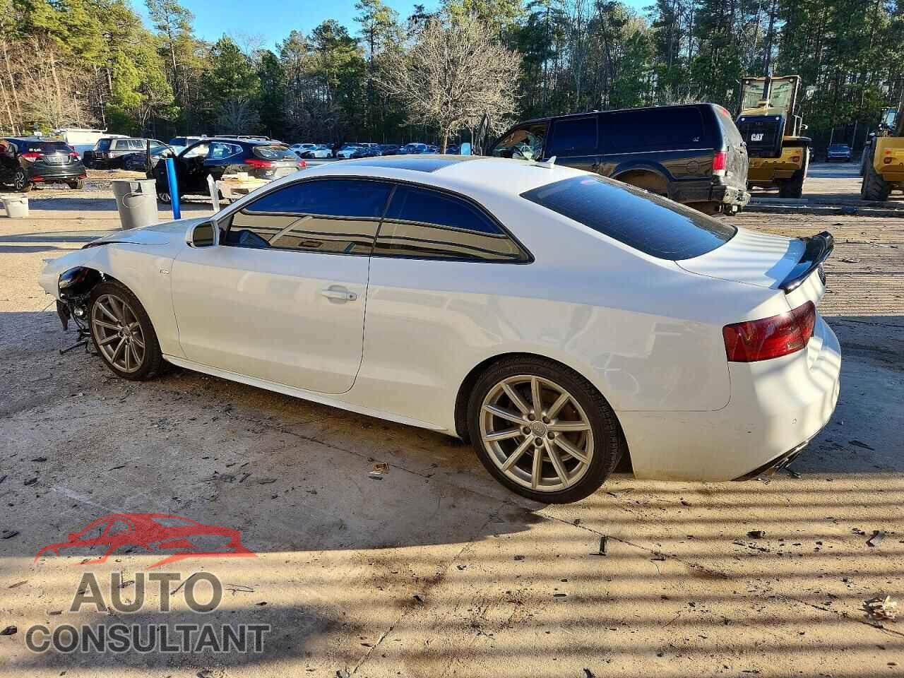 AUDI A5 2015 - WAUMFAFR2FA057795