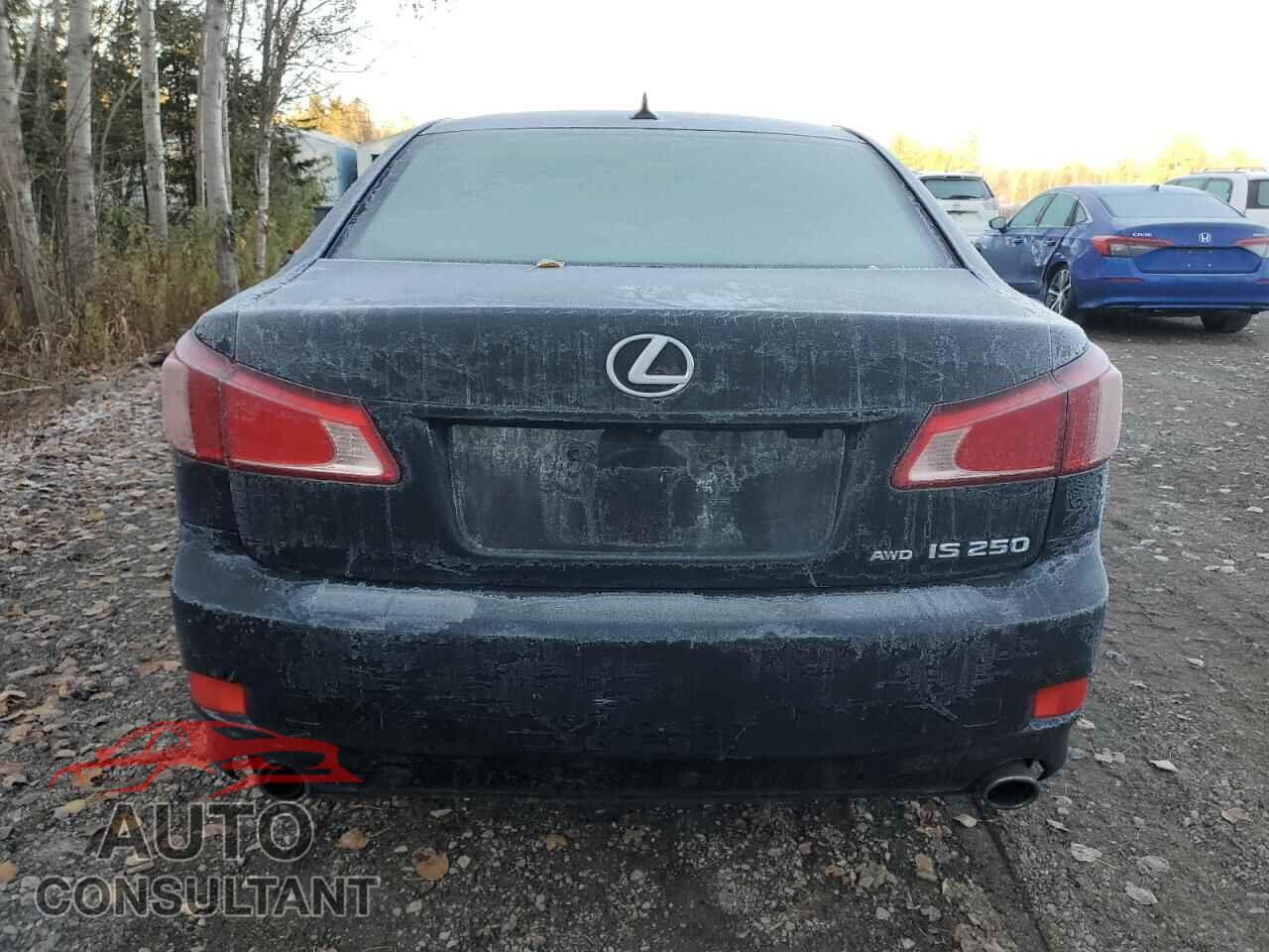 LEXUS IS 2011 - JTHCF5C21B2035173