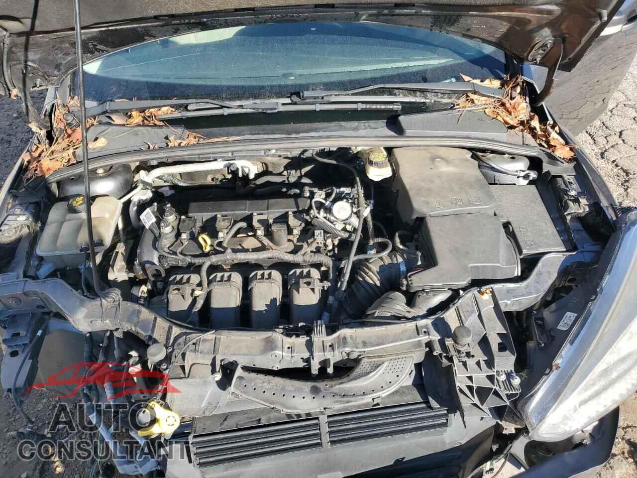 FORD FOCUS 2017 - 1FADP3F29HL305973