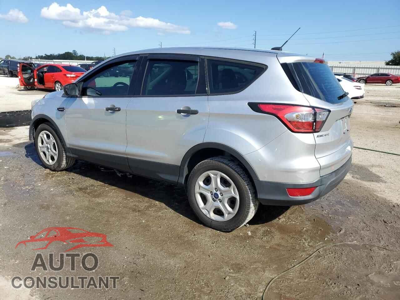 FORD ESCAPE 2017 - 1FMCU0F76HUB37126