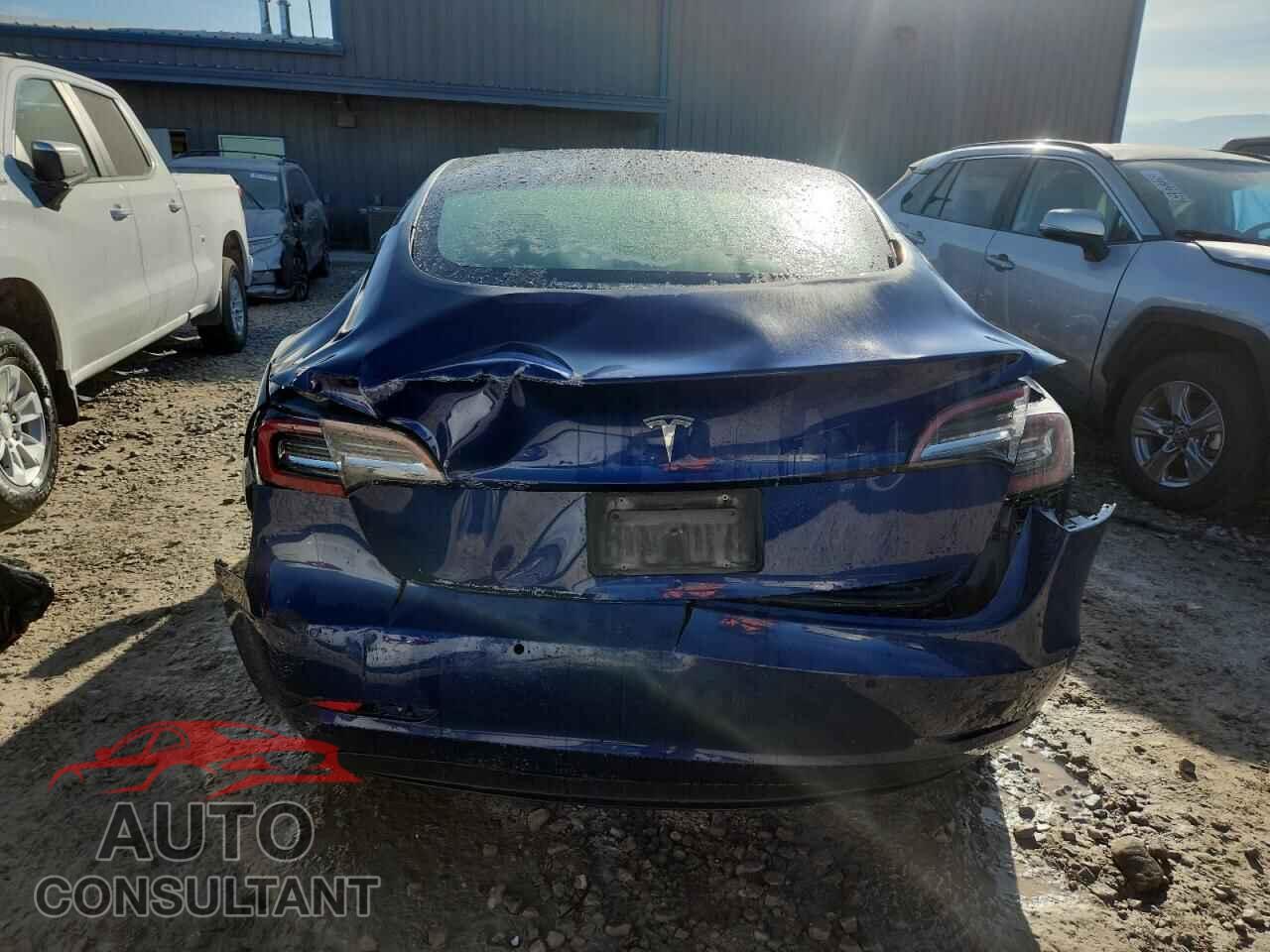 TESLA MODEL 3 2022 - 5YJ3E1EA8NF368683