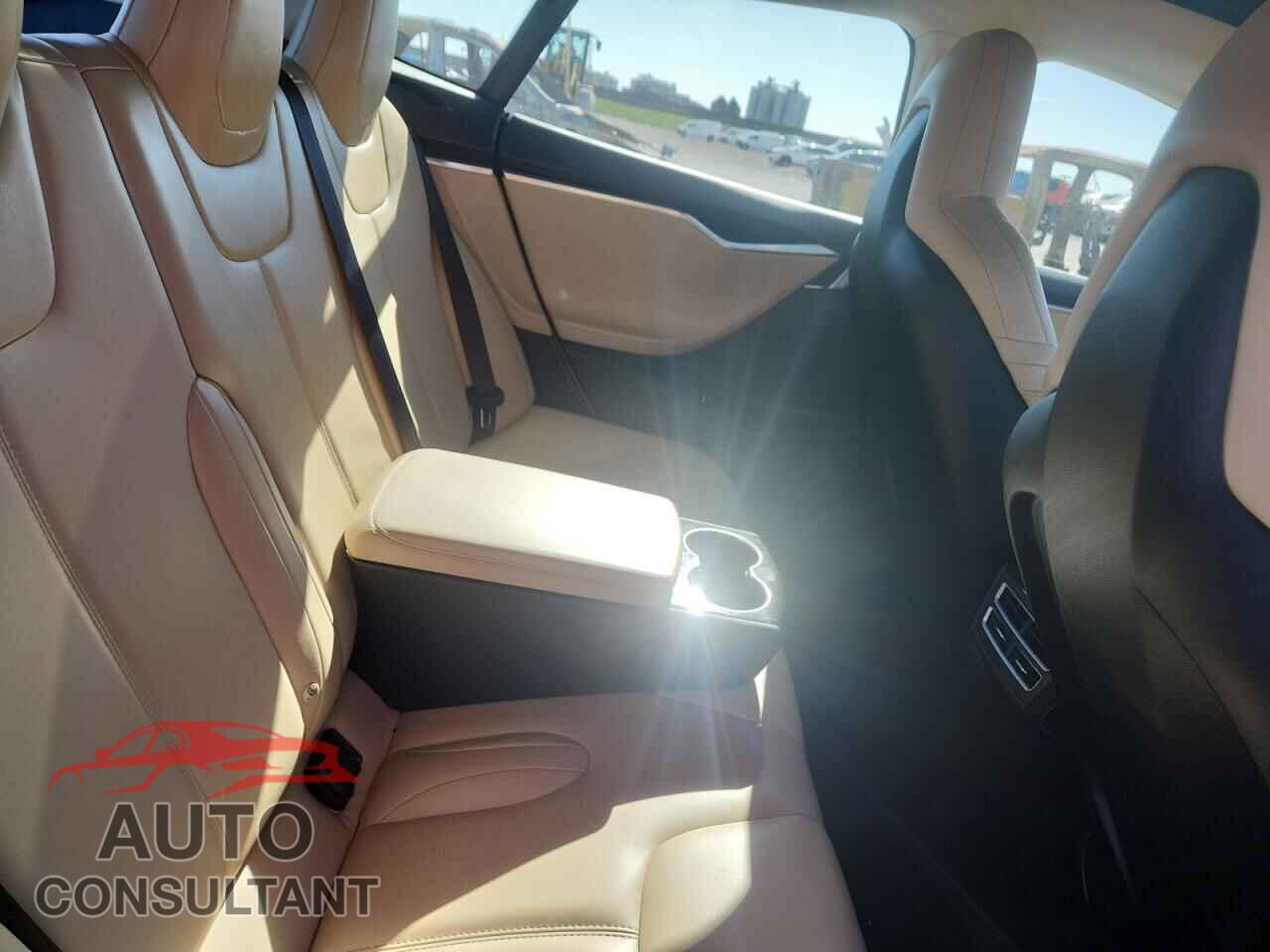TESLA MODEL S 2015 - 5YJSA1H2XFF087210