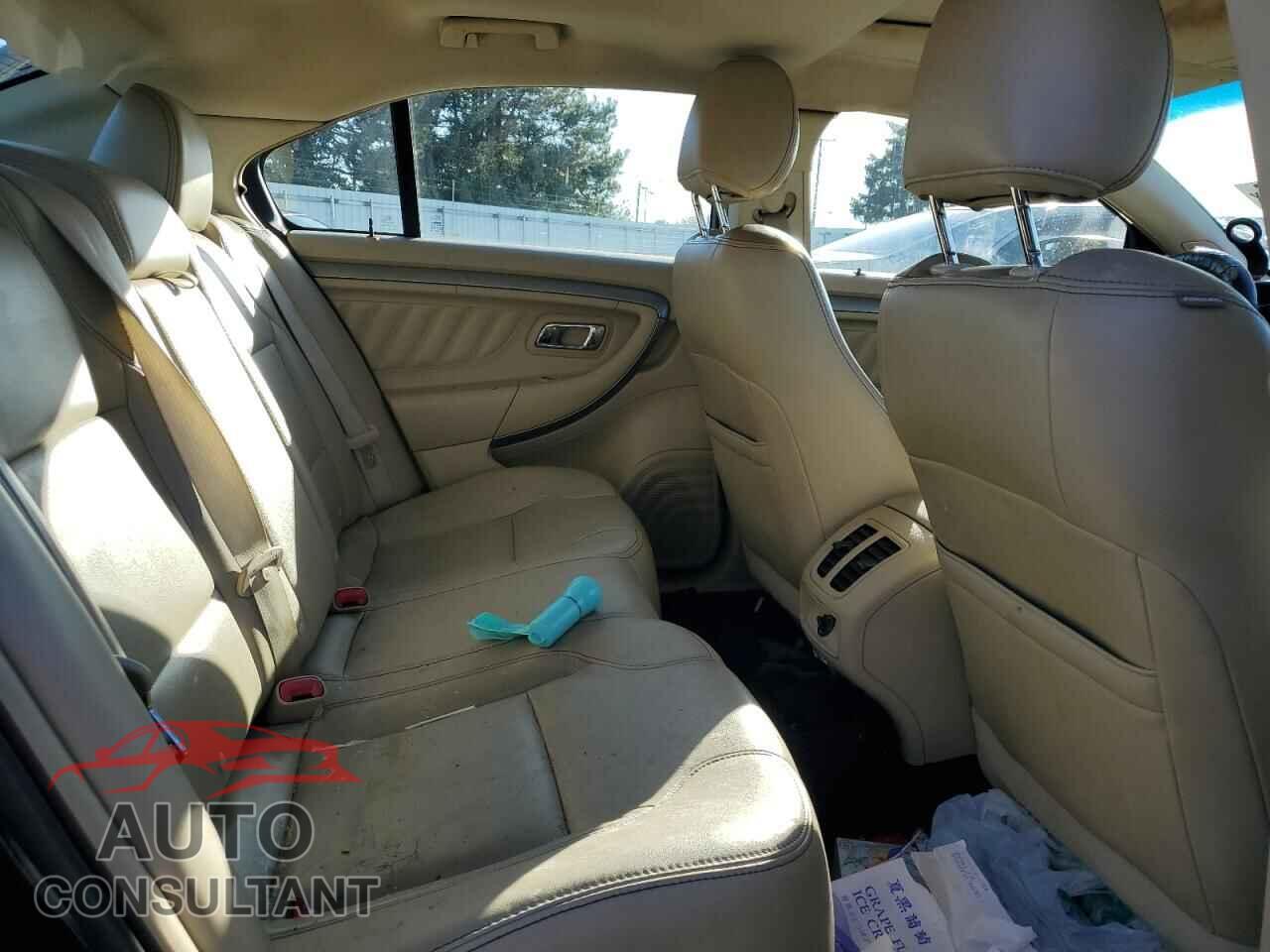FORD TAURUS 2013 - 1FAHP2E84DG155579