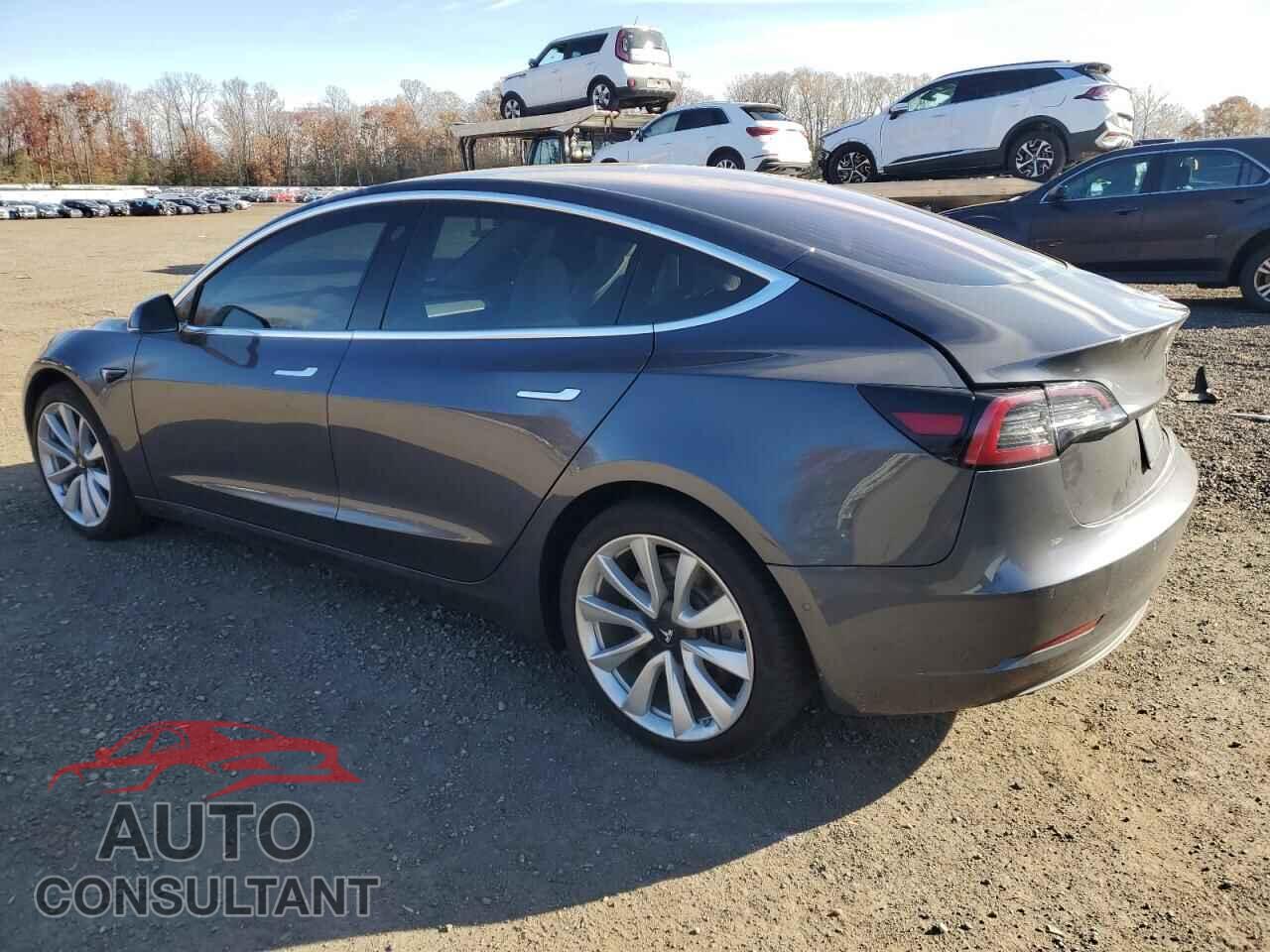 TESLA MODEL 3 2019 - 5YJ3E1EB2KF192685
